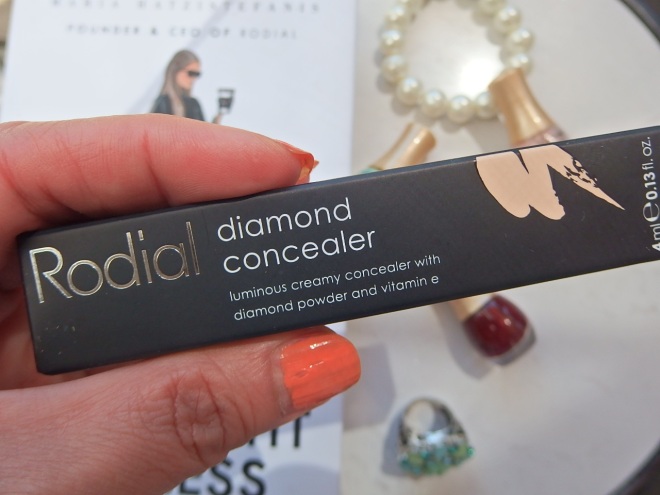 Luminous concealer by #Rodial